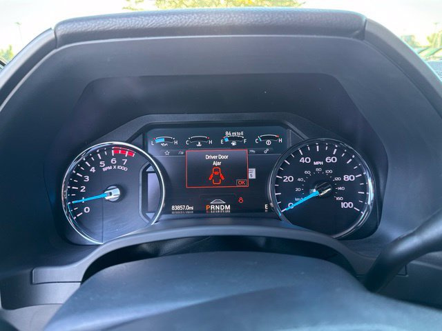 Used 2022 Ford F350 Platinum w/ FX4 Off-Road Package AWD/4WD image 16