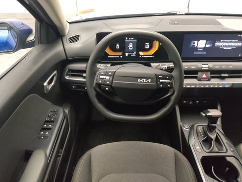 Used 2025 Kia K4 FWD image 22