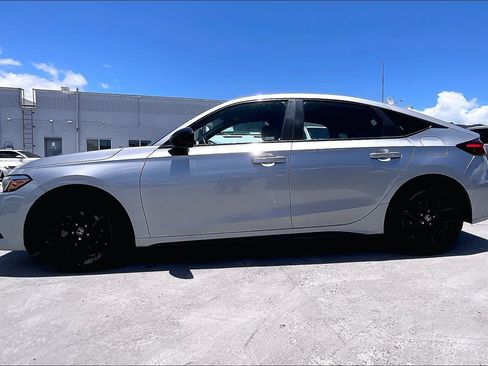 Used 2022 Honda Civic Sport image 3