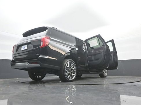New 2025 Ford Expedition Max Platinum w/ Platinum Ultimate Package image 34