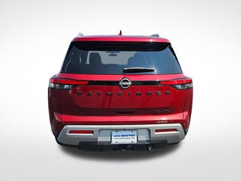 Used 2023 Nissan Pathfinder SL w/ SL Premium Package AWD/4WD image 4