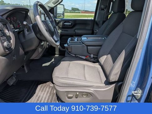 Used 2025 Chevrolet Silverado 2500 Custom w/ Custom Value Package AWD/4WD image 15