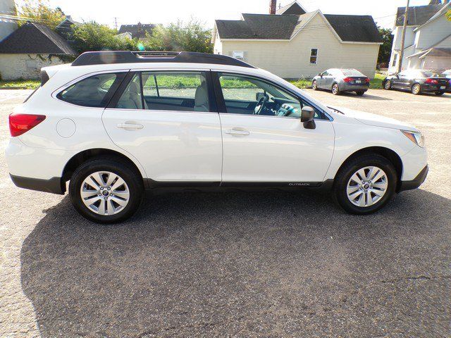 Used 2017 Subaru Outback 2.5i AWD/4WD image 3