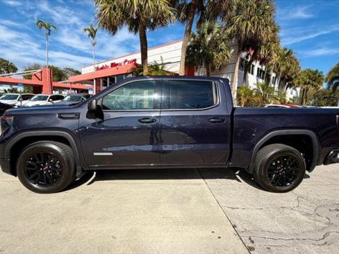 Used 2023 GMC Sierra 1500 Elevation image 3