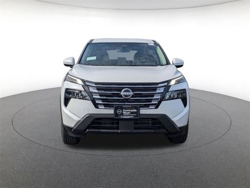 New 2026 Nissan Rogue SV image 2