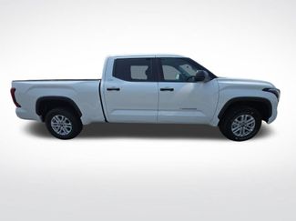 Used 2022 Toyota Tundra SR5 AWD/4WD video 2