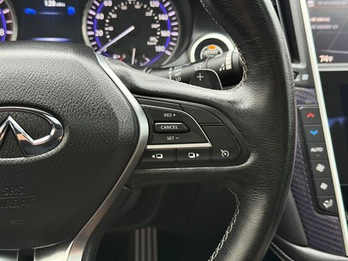 Used 2017 INFINITI Q60 Red Sport 400 image 23
