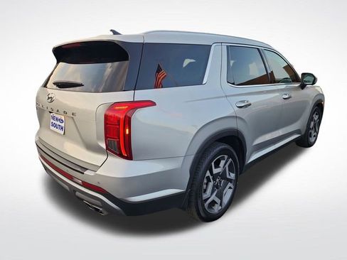 Used 2023 Hyundai Palisade SEL image 5