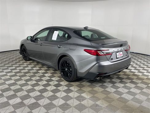 Used 2025 Toyota Camry SE image 22