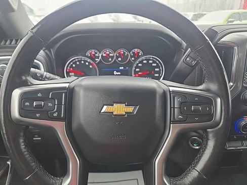 Used 2022 Chevrolet Silverado 1500 LT image 12