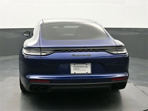 Used 2023 Porsche Panamera 4S w/ Premium Package image 21
