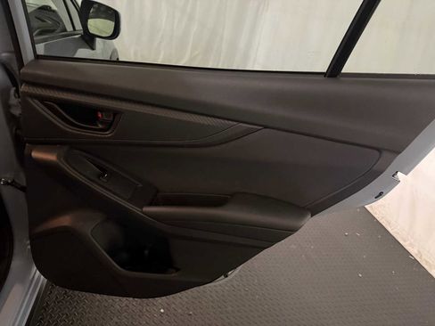 Used 2019 Subaru Crosstrek 2.0i Premium w/ Moonroof Package image 26