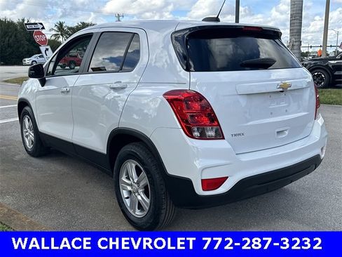 Certified 2022 Chevrolet Trax LS w/ Tint and Cruise Package image 11