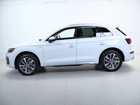 Used 2023 Audi Q5 2.0T Premium Plus w/ Premium Plus Package AWD/4WD image 10
