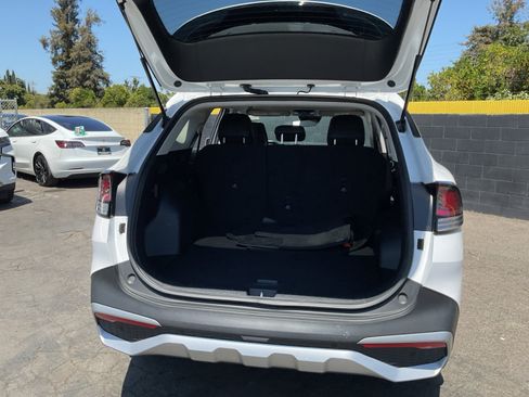 Used 2025 Kia Sportage EX FWD image 24