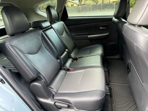 Used 2012 Toyota Prius V Five image 29