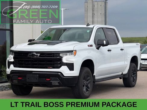 Used 2024 Chevrolet Silverado 1500 LT Trail Boss w/ LT Trail Boss Premium Package AWD/4WD image 1