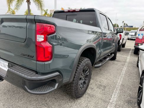 Used 2026 Chevrolet Silverado 1500 ZR2 w/ Dark Appearance Package image 4