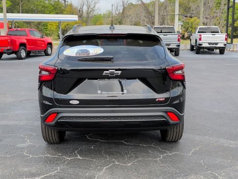 New 2026 Chevrolet Trax RS w/ Sunroof Package image 5