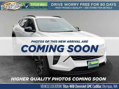 Used 2024 Chevrolet Trax RS FWD image 1