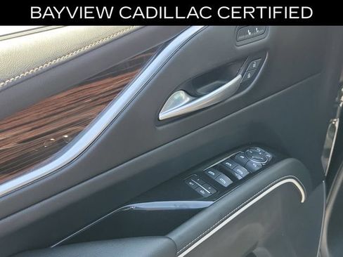 Certified 2023 Cadillac Escalade ESV Luxury AWD/4WD image 22