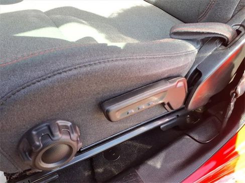 Certified 2024 Jeep Wrangler Unlimited Rubicon image 18