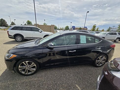 Used 2017 Hyundai Elantra Limited w/ Limited Ultimate Package 05 FWD image 2