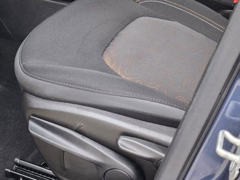 Certified 2023 Jeep Renegade Latitude image 19