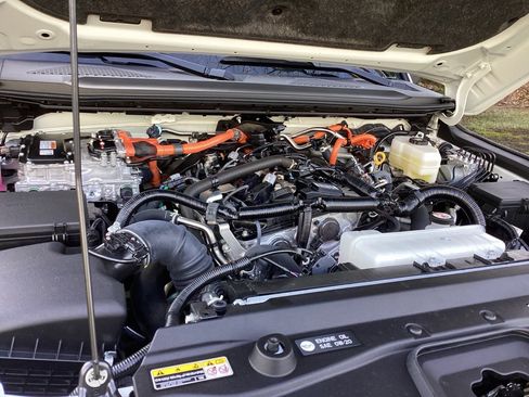 Used 2025 Toyota Land Cruiser image 22