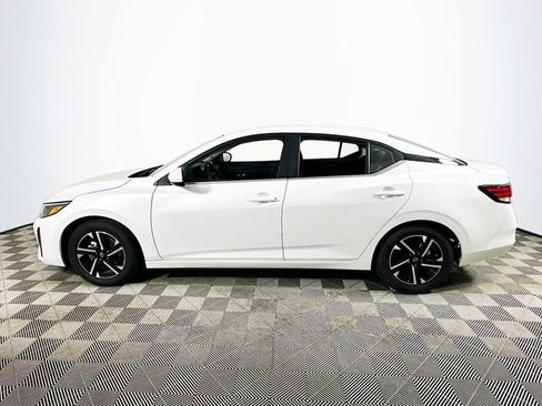 Used 2024 Nissan Sentra SV FWD image 6