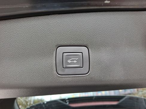 Used 2023 Chevrolet TrailBlazer RS w/ Sun and Liftgate Package image 30