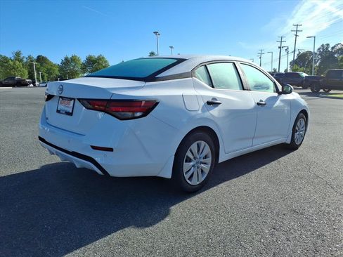 Used 2025 Nissan Sentra S FWD image 4