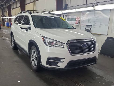 Used 2021 Subaru Ascent Premium w/ Convenience Package image 2