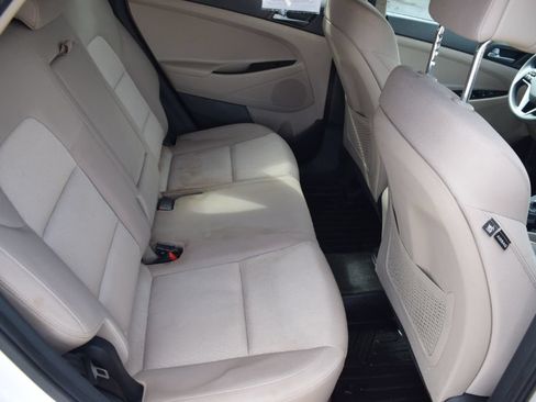 Used 2016 Hyundai Tucson SE w/ Option Group 02 FWD image 13