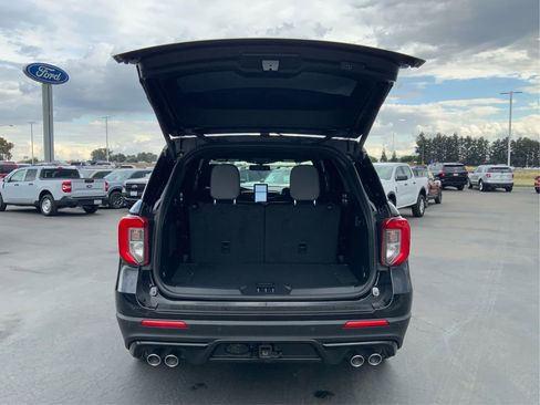 Used 2023 Ford Explorer ST w/ Equipment Group 401A AWD/4WD image 12
