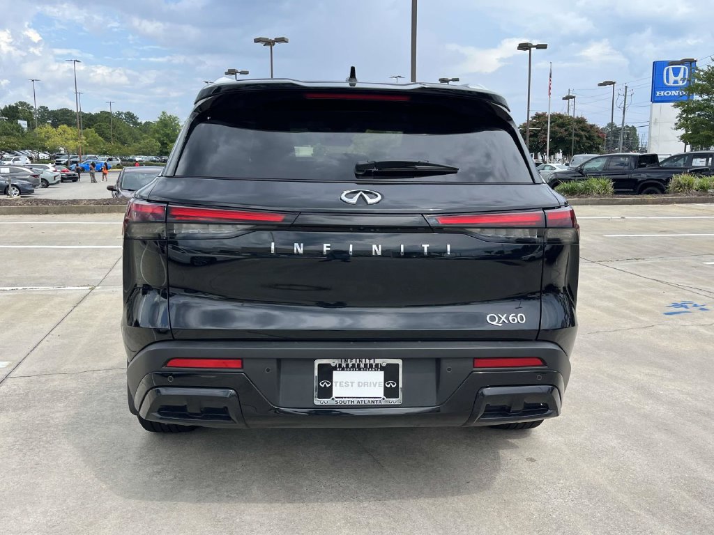 Used 2025 INFINITI QX60 Luxe FWD image 4