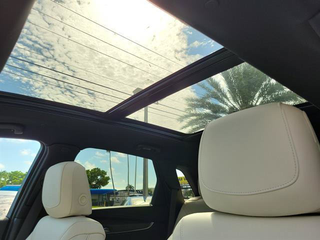 Certified 2025 Cadillac XT5 Sportv AWD/4WD image 33