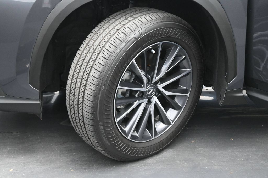 Used 2025 Lexus NX 250 FWD w/ Accessory Package (Z2) image 22