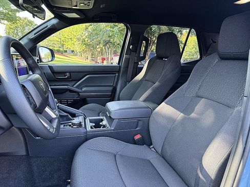 Certified 2026 Toyota 4Runner SR5 AWD/4WD image 11