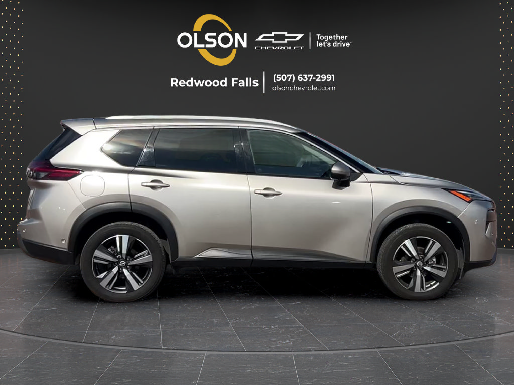 Used 2024 Nissan Rogue SL AWD/4WD image 6