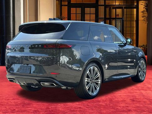 New 2026 Land Rover Range Rover Sport Dynamic SE AWD/4WD image 9