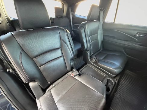 Used 2021 Honda Pilot Black Edition image 19