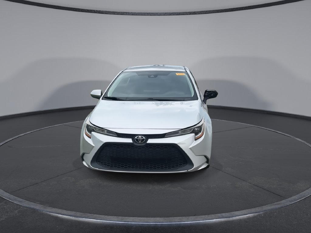 Used 2022 Toyota Corolla LE FWD image 3