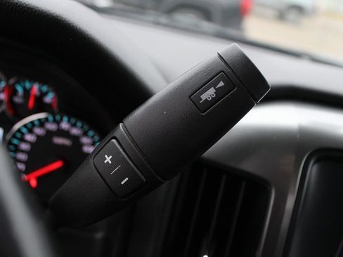 Used 2018 Chevrolet Silverado 1500 LT image 18