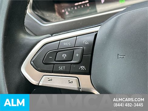 Used 2022 Volkswagen Tiguan SE FWD image 31