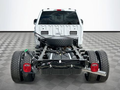 New 2025 Ford F550 4x4 Crew Cab Super Duty w/ XL Chrome Package image 5