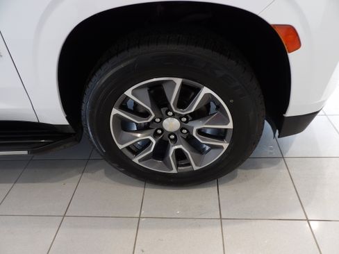 Used 2021 Chevrolet Tahoe LT w/ LT Signature Package AWD/4WD image 28