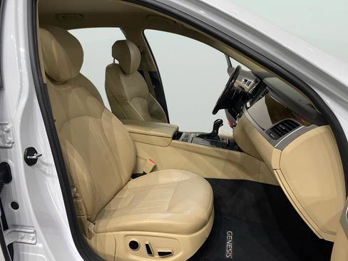 Used 2017 Genesis G80 3.8 image 12