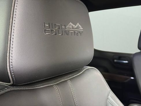 Used 2020 Chevrolet Silverado 1500 High Country w/ Z71 Off-Road Package AWD/4WD image 34