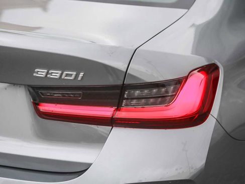 Used 2025 BMW 330i xDrive Sedan image 7